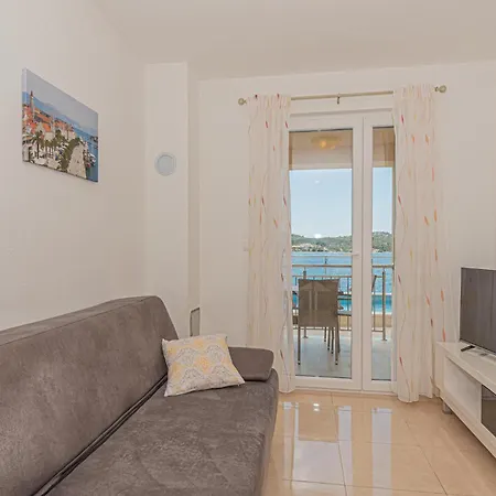 Semesterbostad Stunning In Zatoglav With Wifi Ražanj