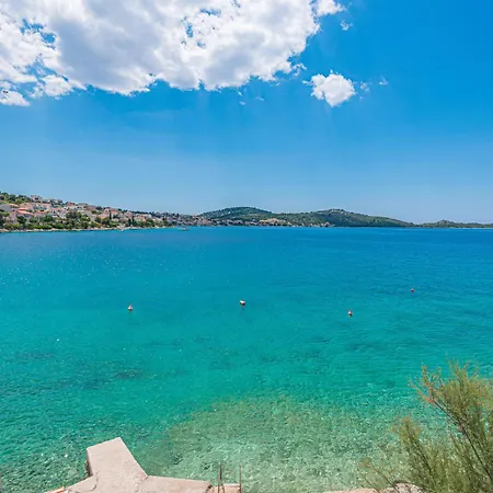 Feriehus Stunning In Zatoglav With Wifi