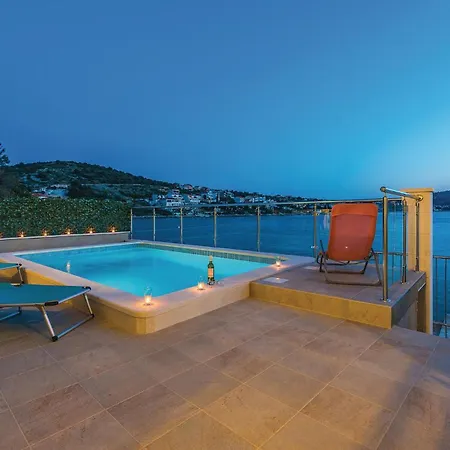 Stunning In Zatoglav With Wifi