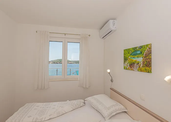 Stunning In Zatoglav With Wifi *