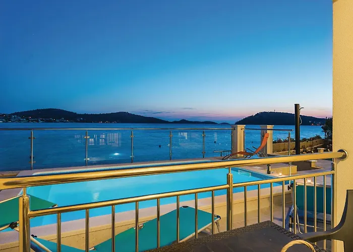 Сasa de vacaciones Stunning In Zatoglav With Wifi Ražanj