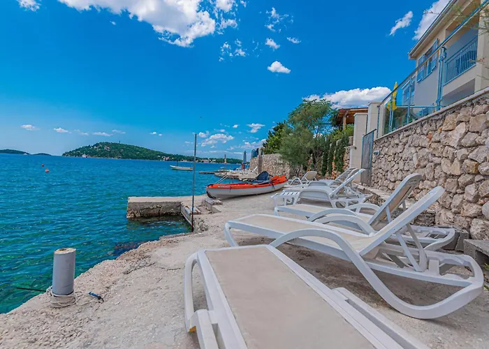 Сasa de vacaciones Stunning In Zatoglav With Wifi Ražanj